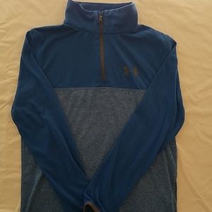 Boys light weight under armour pullover